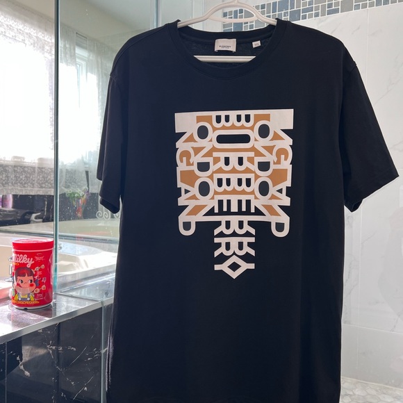 Burberry T-shirt - Picture 2 of 6